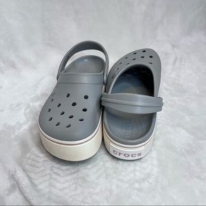 Crocs crocband platform clogs! Grey and white Brand new worn only once size 8w
